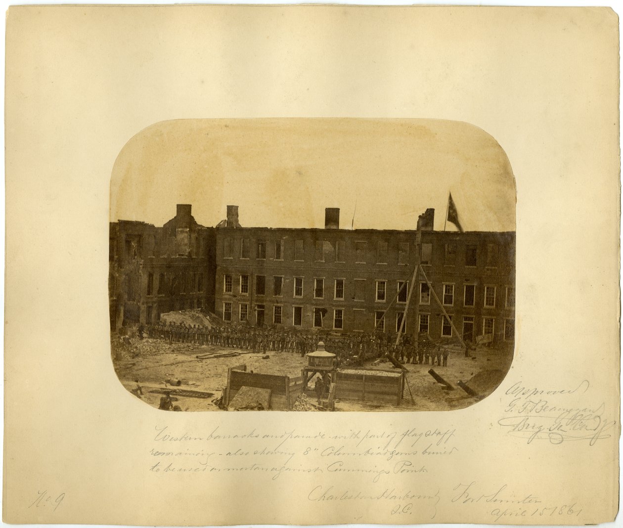 Caserne occidentale et parade, Bataille de Fort Sumter, 15 avril 1861 - American Photographer