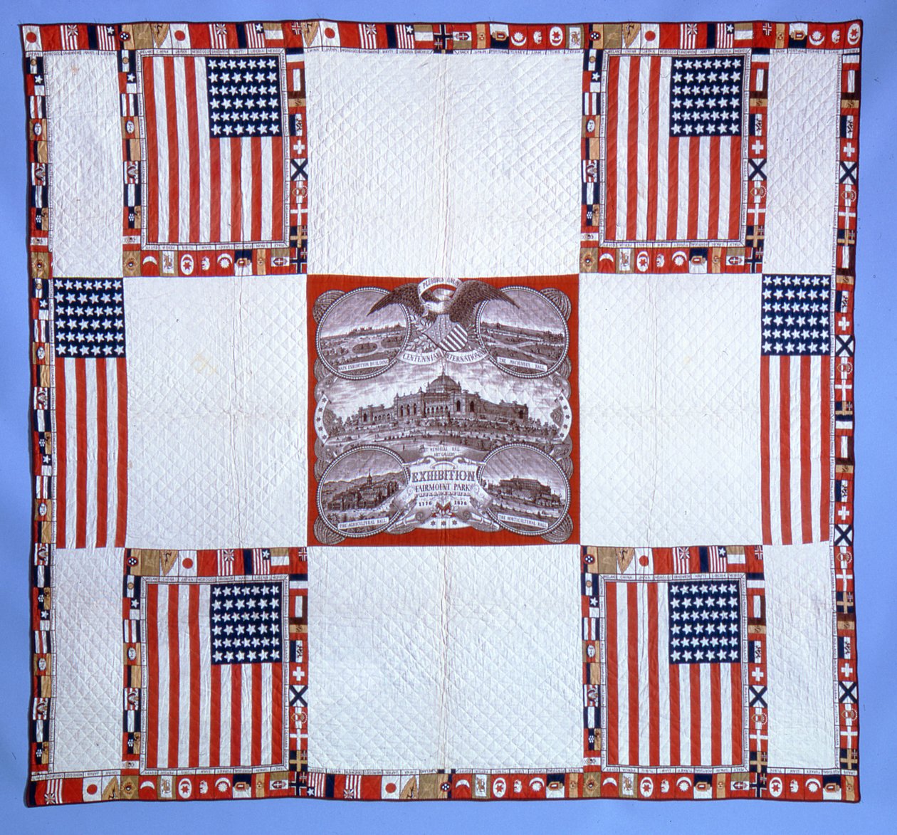 Quilt du centenaire, Massachusetts, 1876 - American School