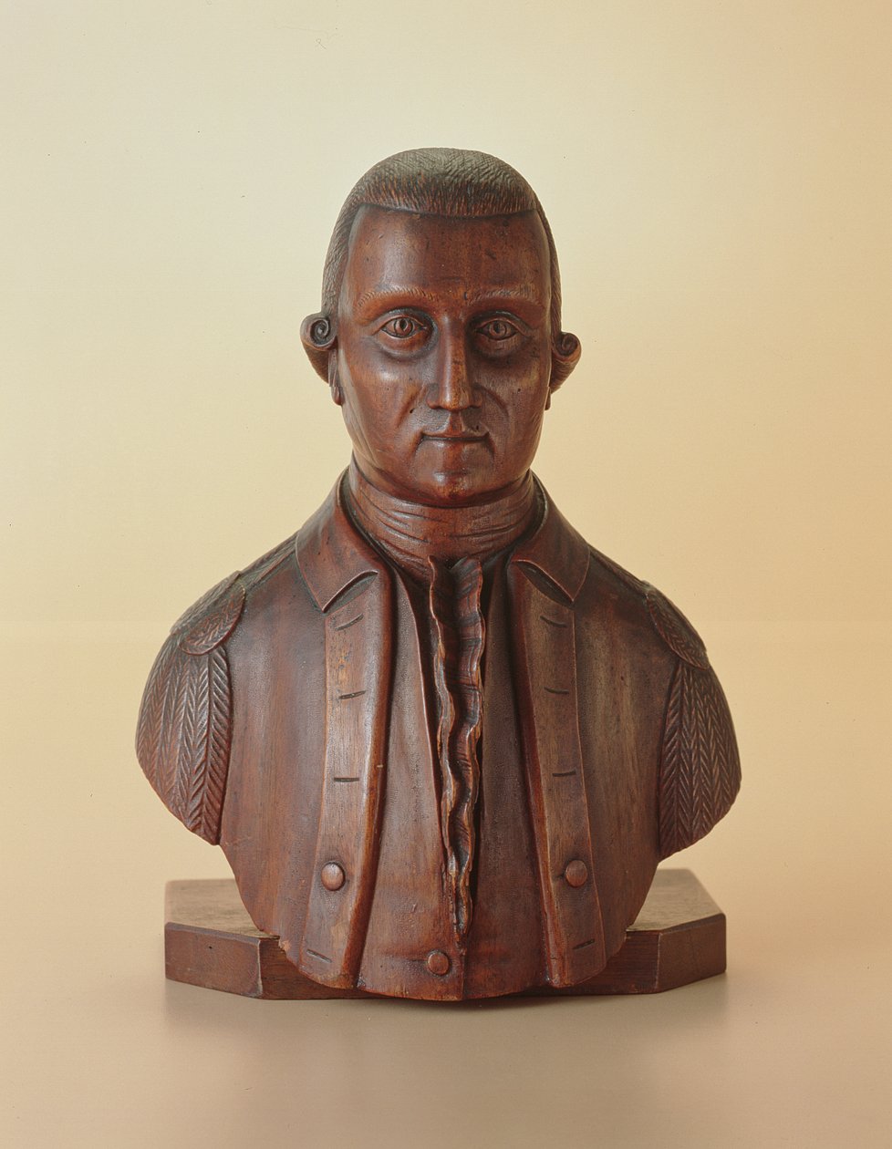 Portrait en buste de George Washington (1732-99) vers 1810 (bois) - American School