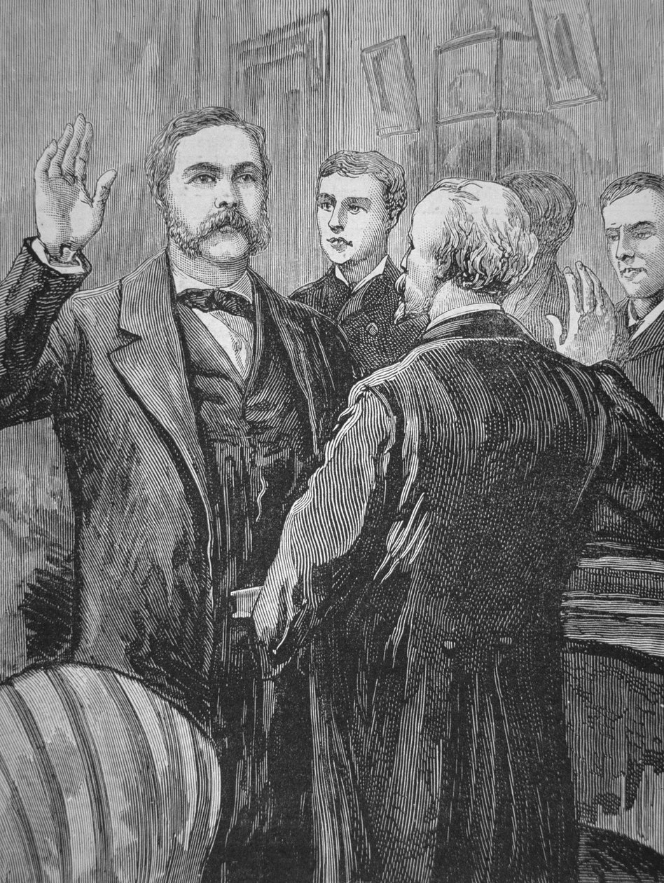 Le président Chester A. Arthur prêtant serment après la mort de James Garfield le 20 septembre 1881 - American School