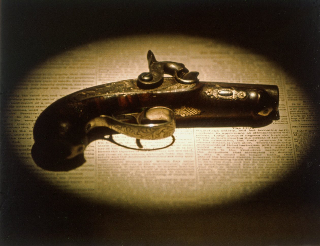 Le Deringer calibre .44 utilisé pour assassiner Abraham Lincoln (1809-65) par John Wilkes Booth (1838-65) le 14 avril 1865 - American School