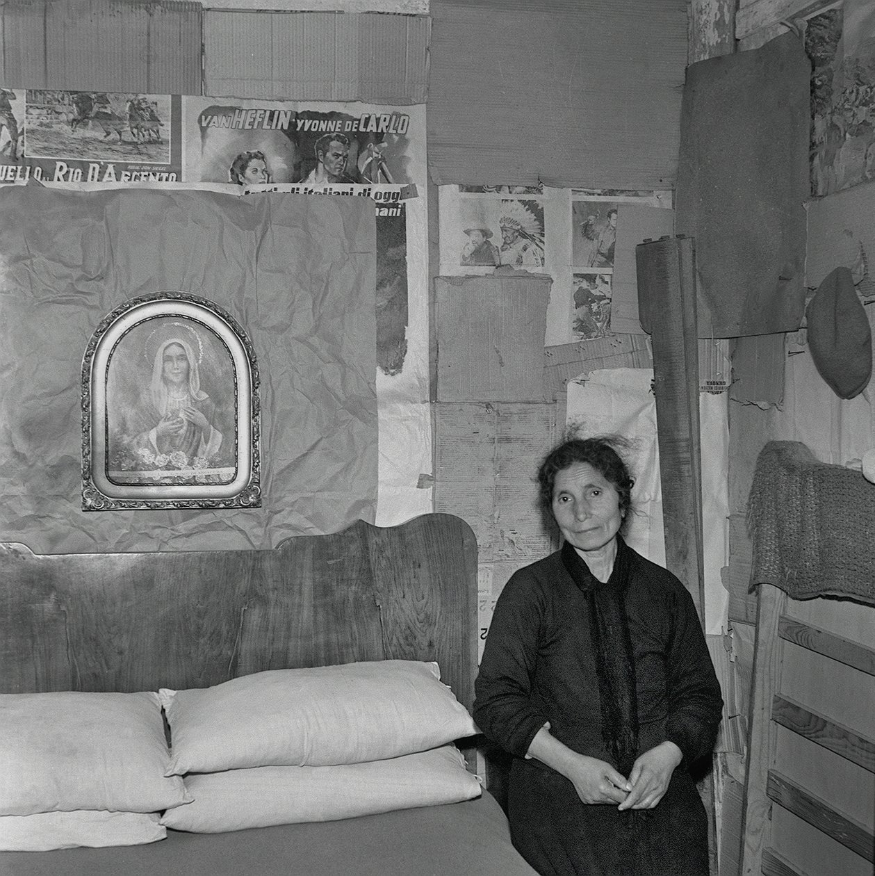 CHAMBRE À COUCHER - Ando Gilardi