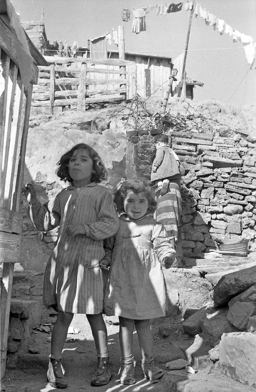 ENFANTS À CROTONE - Ando Gilardi