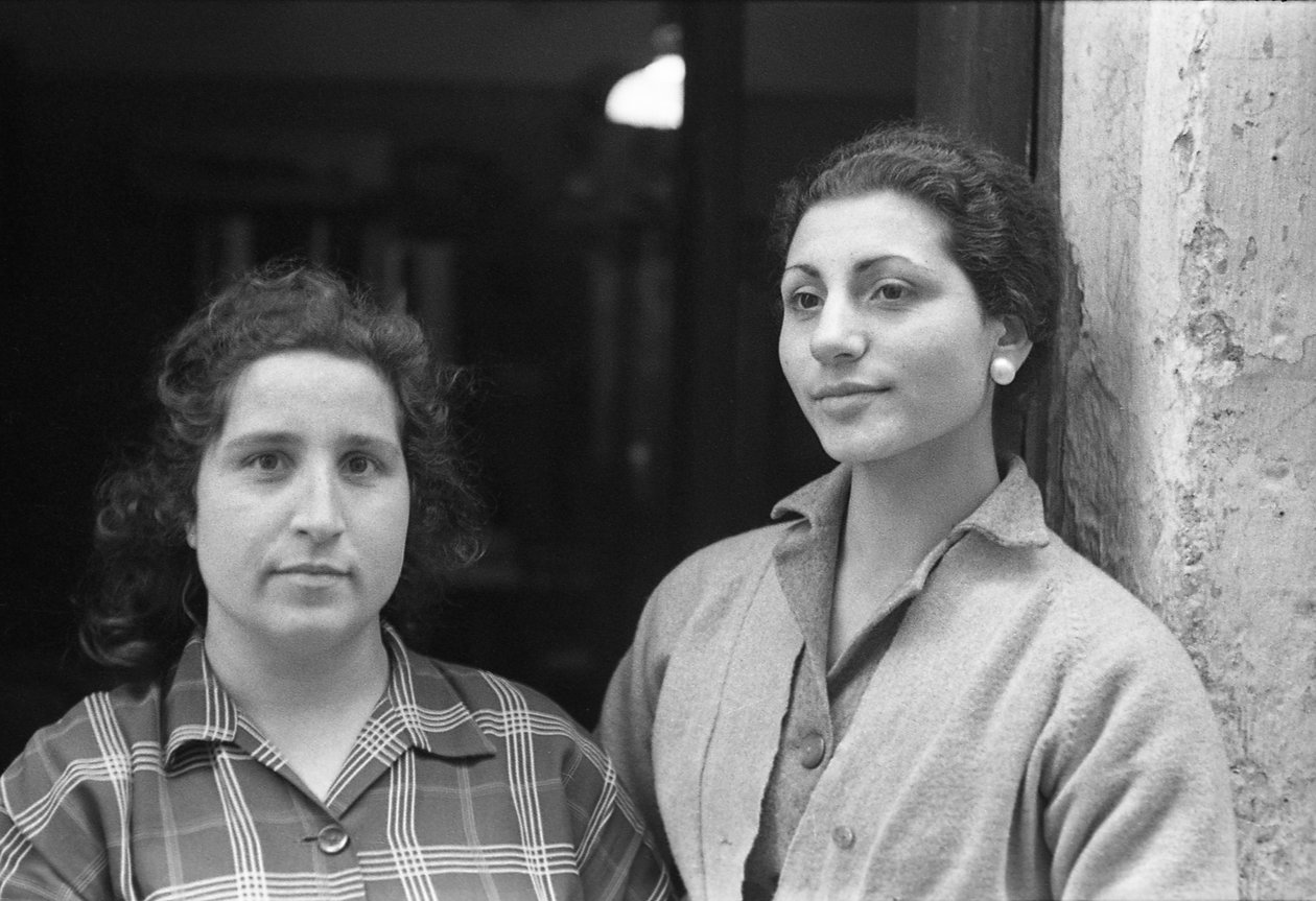 FEMMES DE CROTONE - Ando Gilardi