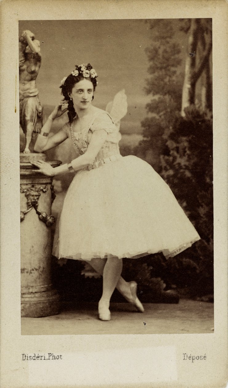 Portrait de la danseuse de ballet Marfa Muravyeva dans le ballet Diavolina - Andre Adolphe Eugene Disderi