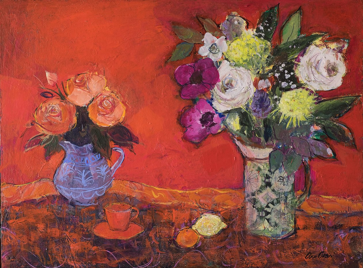 Deux cruches de fleurs sur rouge, 2019 - Ann Oram