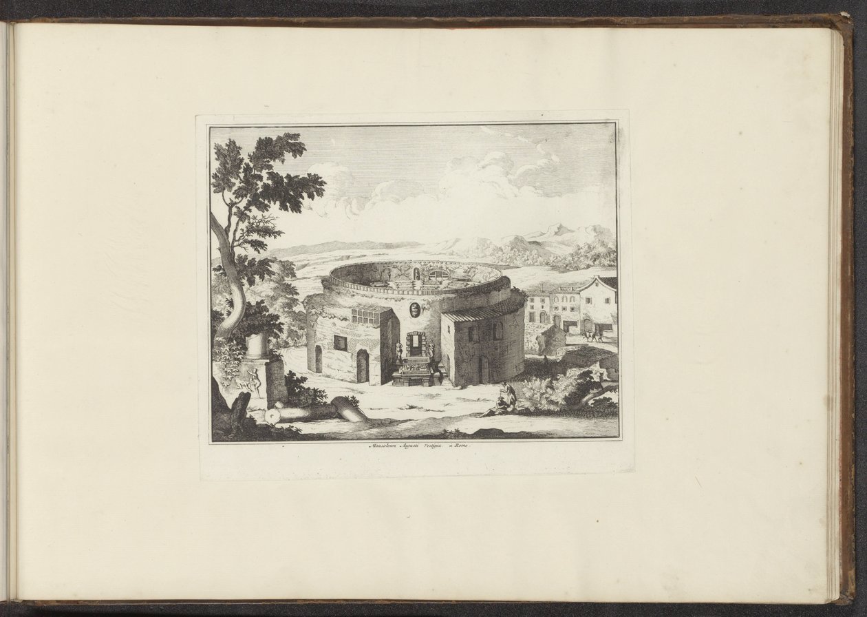 Vue sur les ruines du Mausolée d