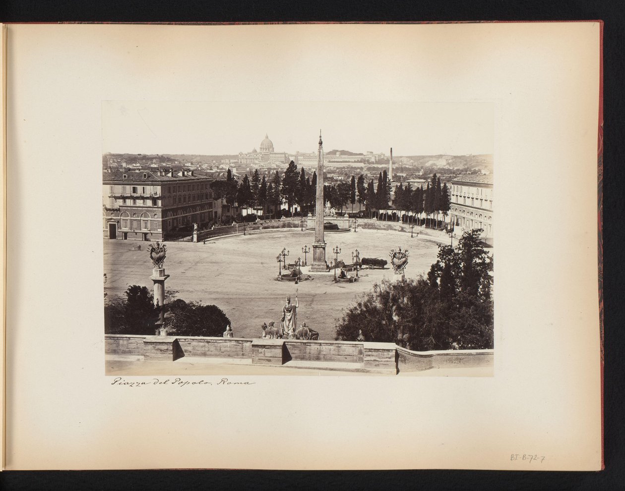 Piazza del Popolo à Rome, avec la basilique Saint-Pierre en arrière-plan - Anonymous