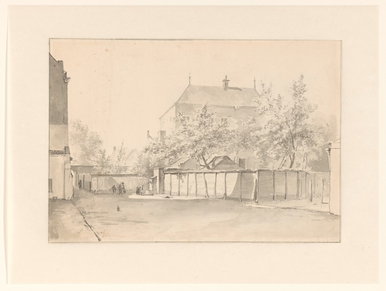 Vue de la ville avec une maison haute entourée d