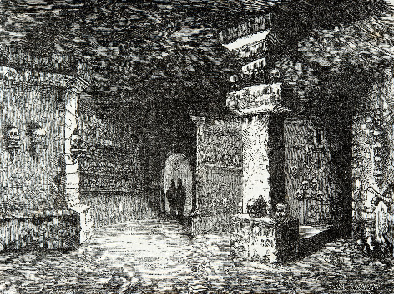 Une galerie des catacombes à Paris au 19e siècle. Gravure. Collection privée - Anonymous Anonymous