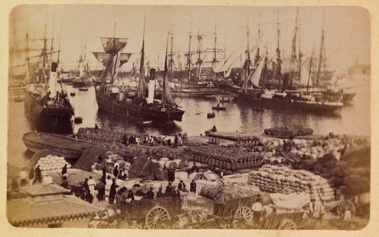 La ville de Marseille et ses environs vers 1885-1890 : Bassin de la Joliette, embarquement de cargaison sur des chats - Anonymous Anonymous