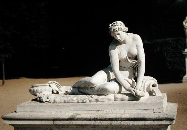 Nymphe avec une coquille, du Parterre de Latone - Antoine Coysevox