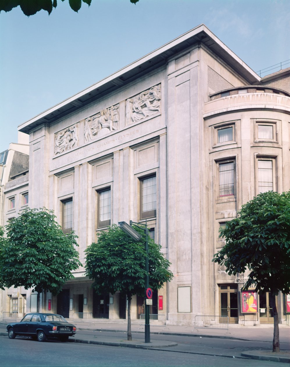 Theatre des Champs-Elysees - Auguste Perret
