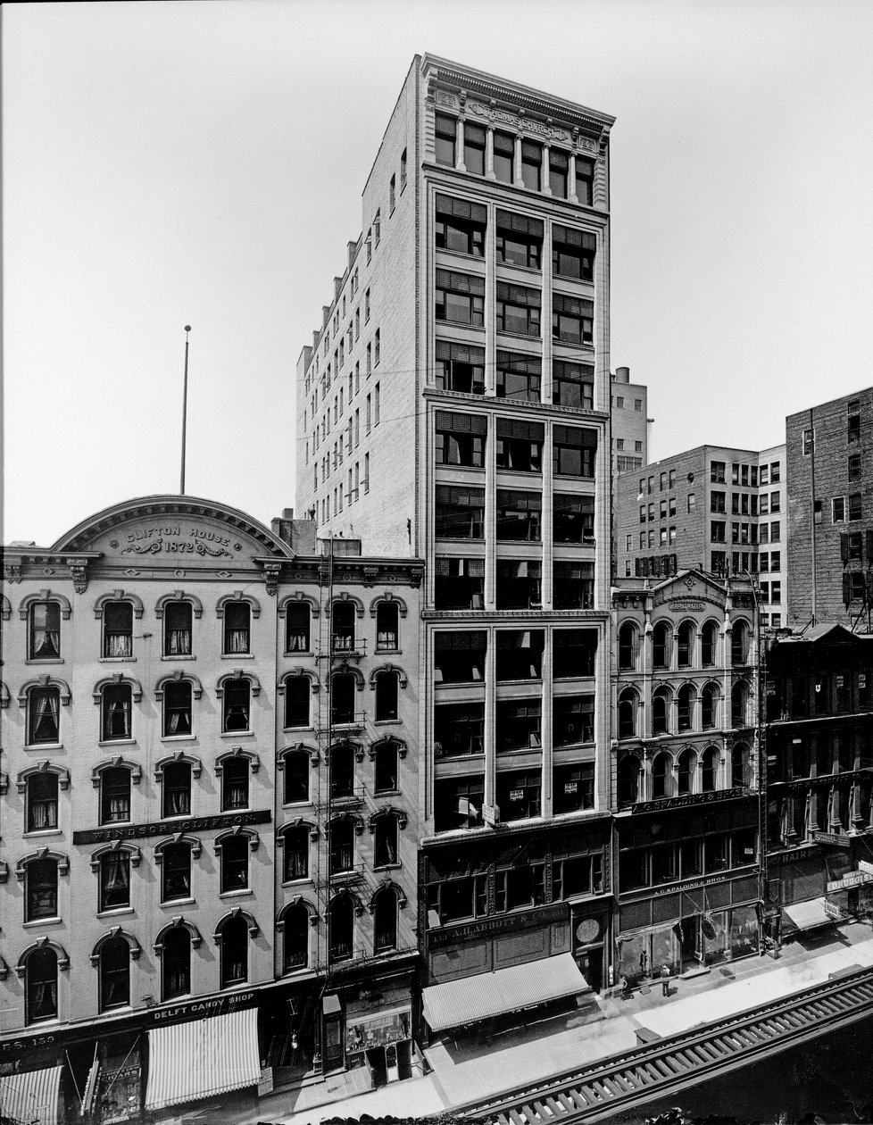 Clifton House, Thomas Church building et J. P. Atwater building, Chicago, Illinois, USA, vers 1900 - Barnes and Crosby