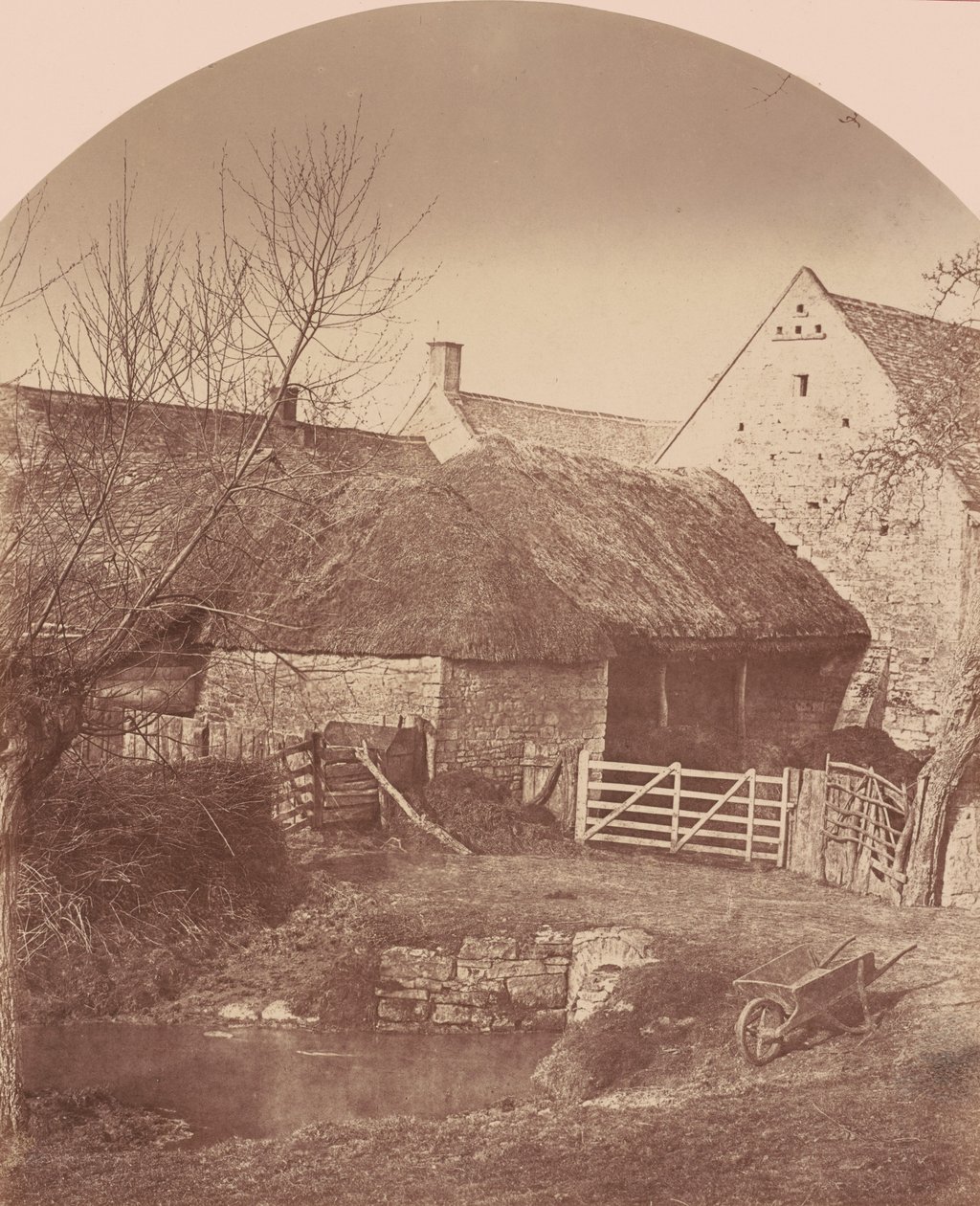 Cour de ferme, Prestbury près de Cheltenham, c. 1855 (photo) - Baynham Jr. Jones