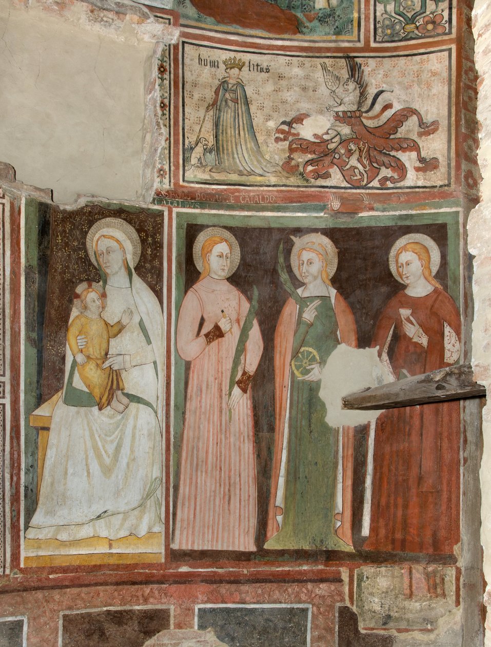 Transept nord, Autel de Saint Michel Archange, Derrière le retable les fresques de Boniface Bembo, Vierge et Enfant Sainte Aquiline et Sainte Catherine d