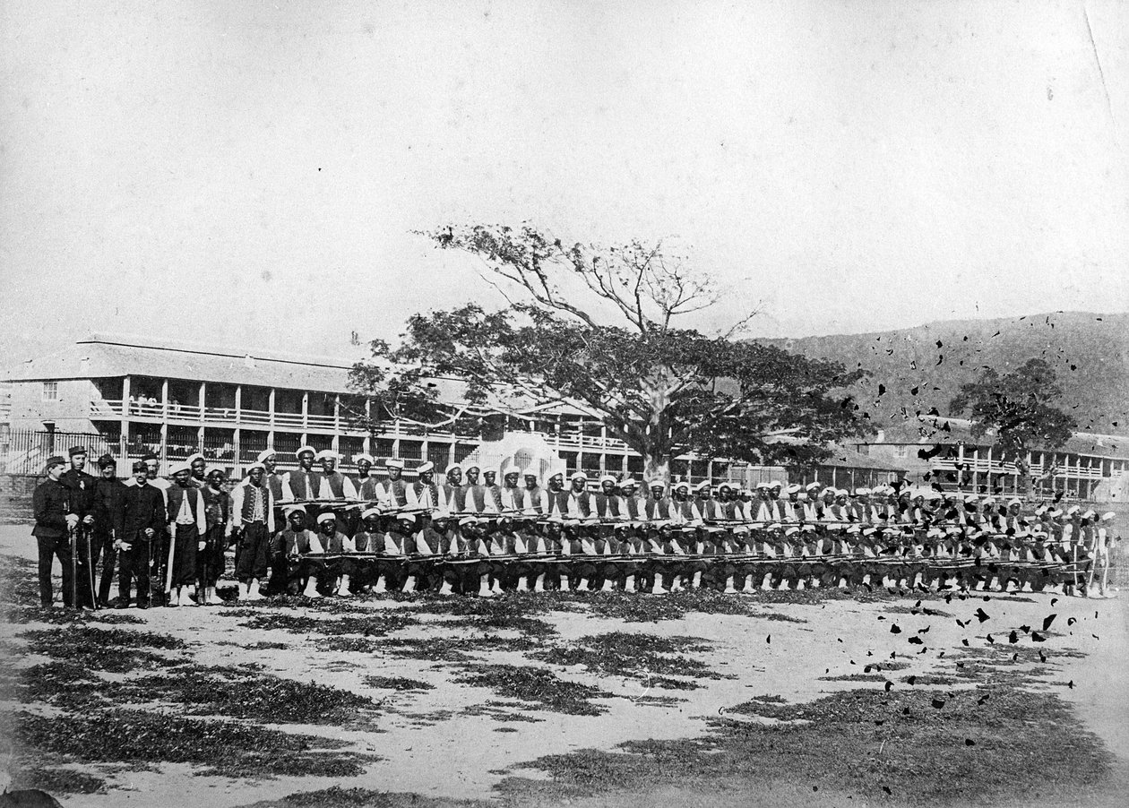 Soldats du régiment des Antilles, vers 1870-90 - British Photographer