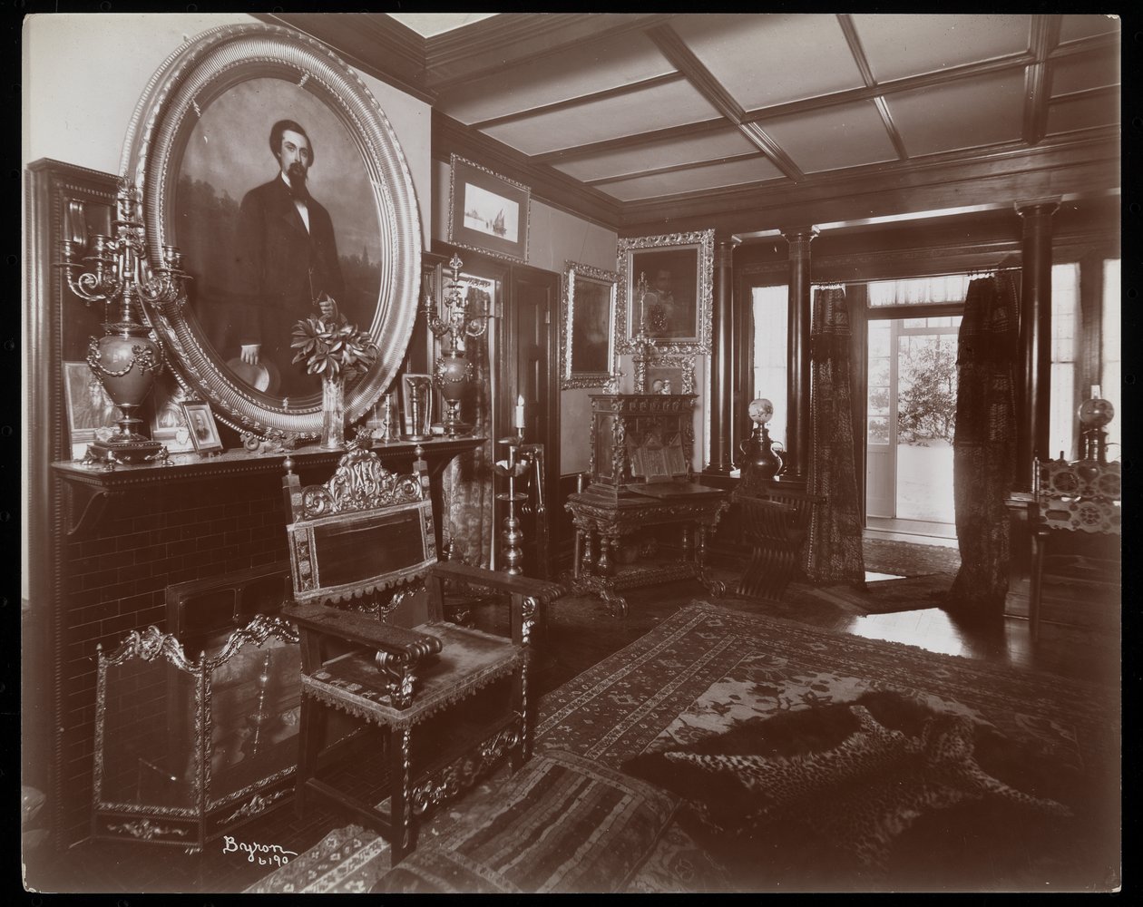 Une chambre à la résidence de Westmoreland Davis à Tuxedo Park, New York, 1899 - Byron Company