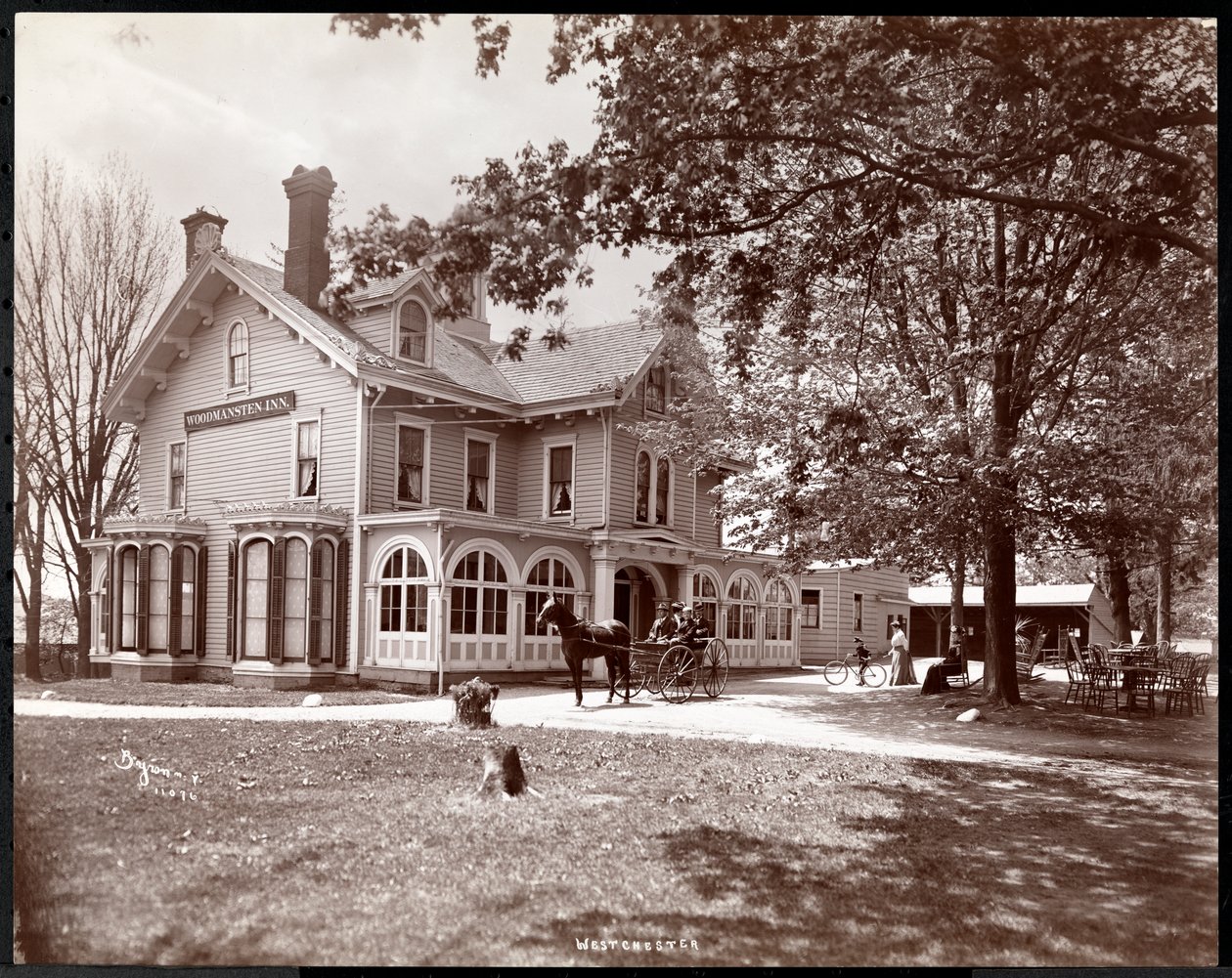 The Woodmasten Inn, Westchester, New York, 1901 - Byron Company