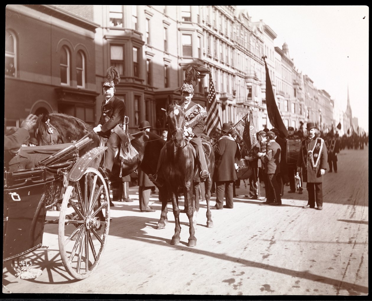 Vue du défilé de la Saint-Patrick aligné sur la 57e rue à l