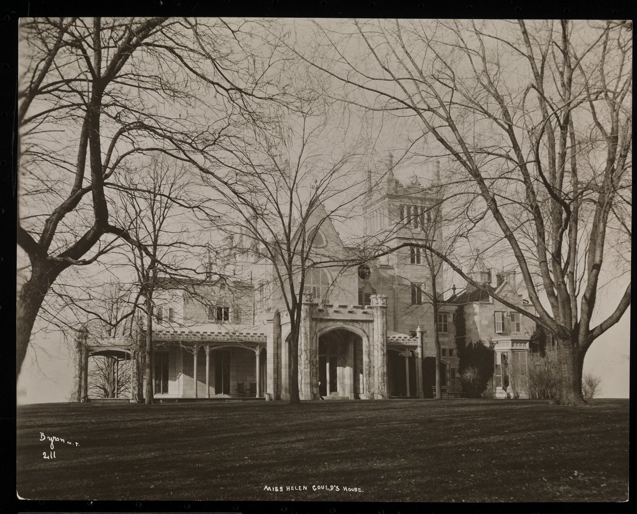 Le domaine de Helen Gould (ancienne résidence de Jay Gould) à Tarrytown, New York, 1893-94 - Byron Company