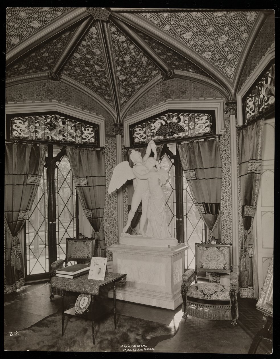 Le salon de la propriété Helen Gould (ancienne résidence de Jay Gould) à Tarrytown, New York, 1893-94 - Byron Company