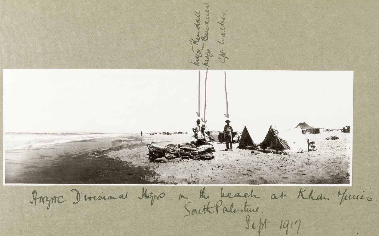 Majors divisionnaires ANZAC sur la plage de Khan Yunis, septembre 1917 - Capt. Arthur Rhodes