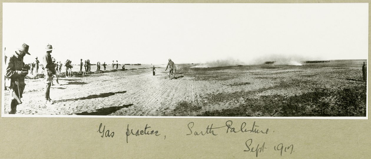 Exercice de gaz, Palestine du Sud, septembre 1917 - Capt. Arthur Rhodes