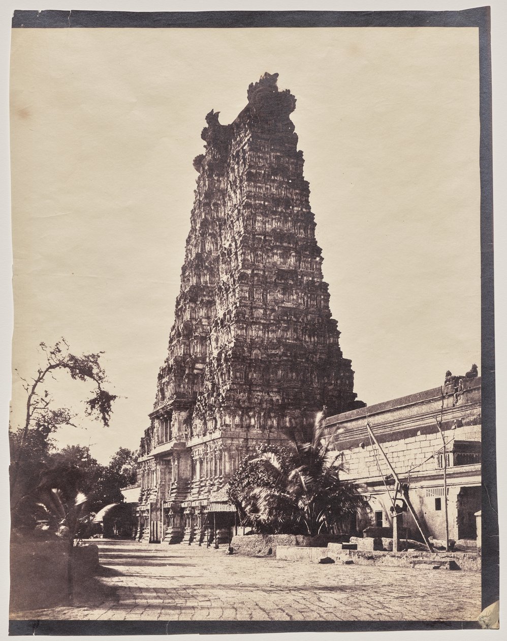 Porte Ouest (Gopuram) du Temple Minakshi Sundareshvara, Madurai - Captain Linnaeus Tripe