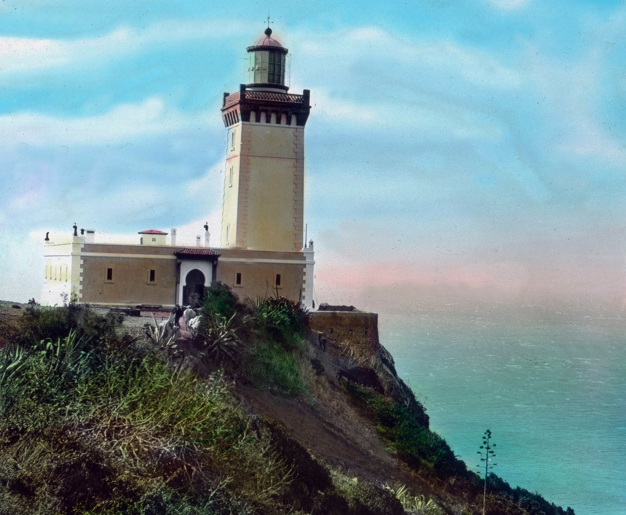 Nord du Maroc, phare du Cap Spartel, situé à 12 km à l