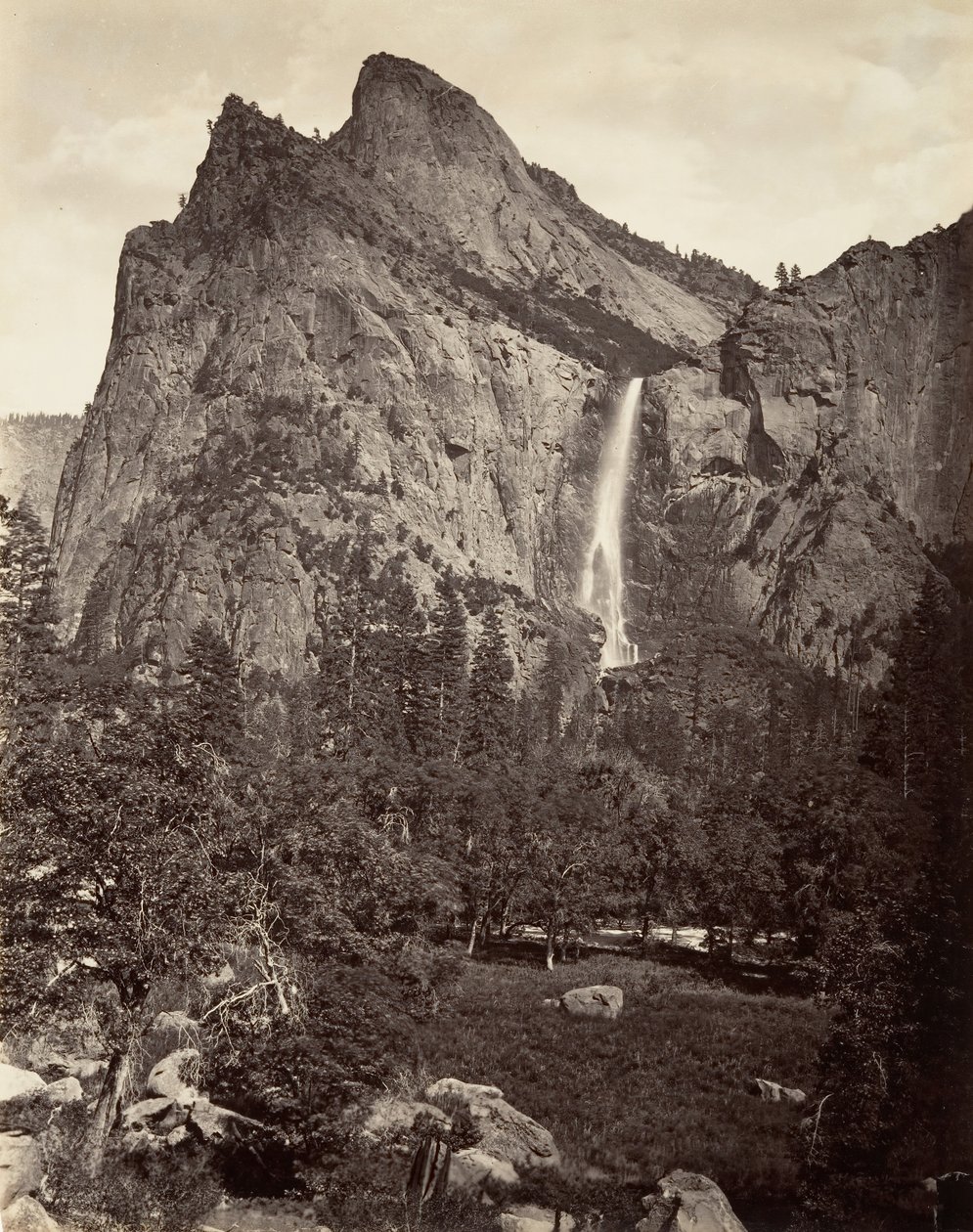 Chute Bridal Veil, 940 pieds, Yosemite, vers 1872, imprimé vers 1876 - Carleton E. Watkins.