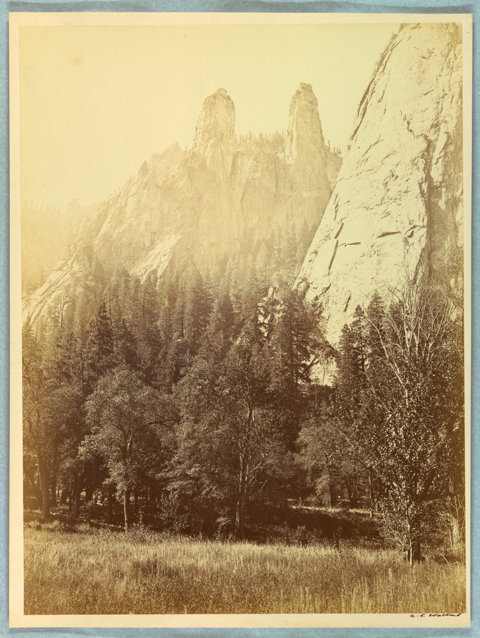 Les Flèches de la Cathédrale, Yosemite - Carleton E. Watkins