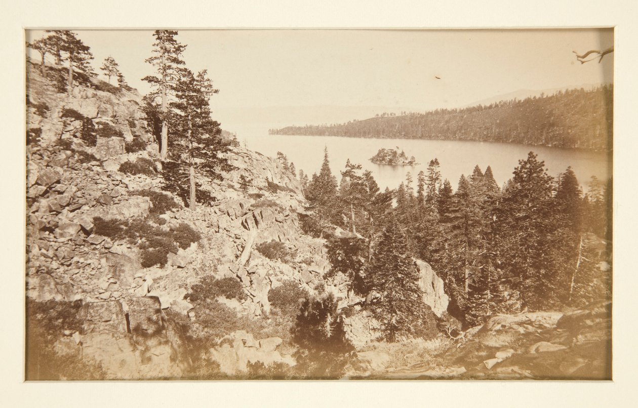 Quatre scènes de chemin de fer et quatre vues du lac Tahoe : Emerald Bay, lac Tahoe - Carleton E. Watkins