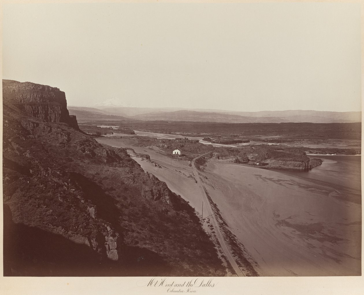 Mont Hood et les Dalles, Rivière Columbia - Carleton E. Watkins