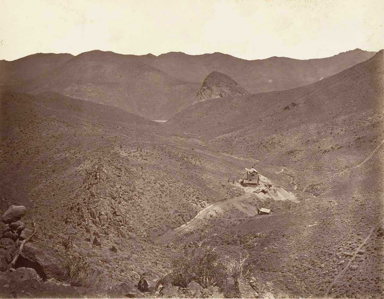 Puits du tunnel de Sutro n° 2, 1875, imprimé vers 1876 - Carleton Emmons Watkins