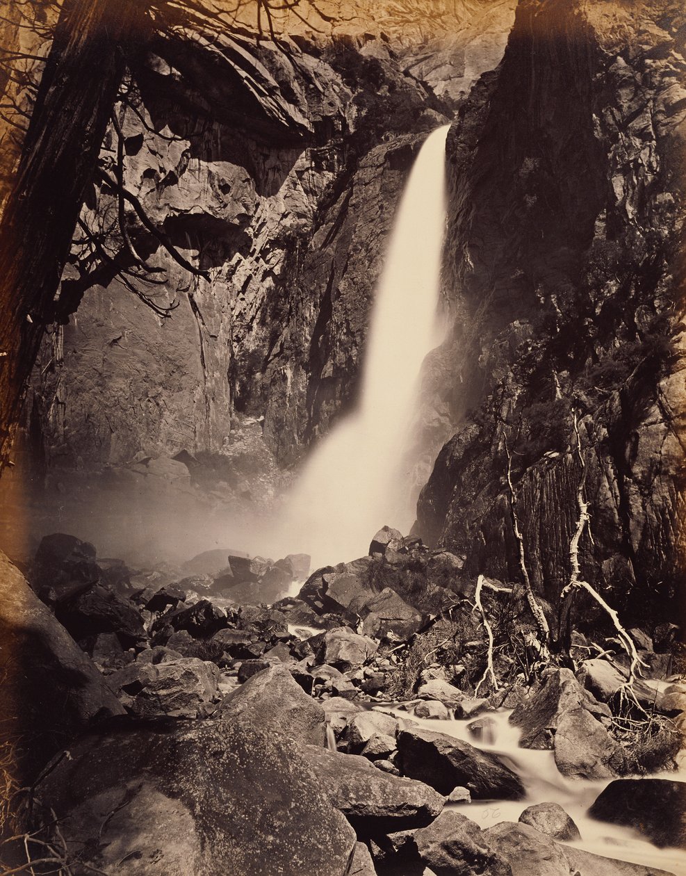 [Chute inférieure de Yosemite, 418 pieds] - Carleton Watkins