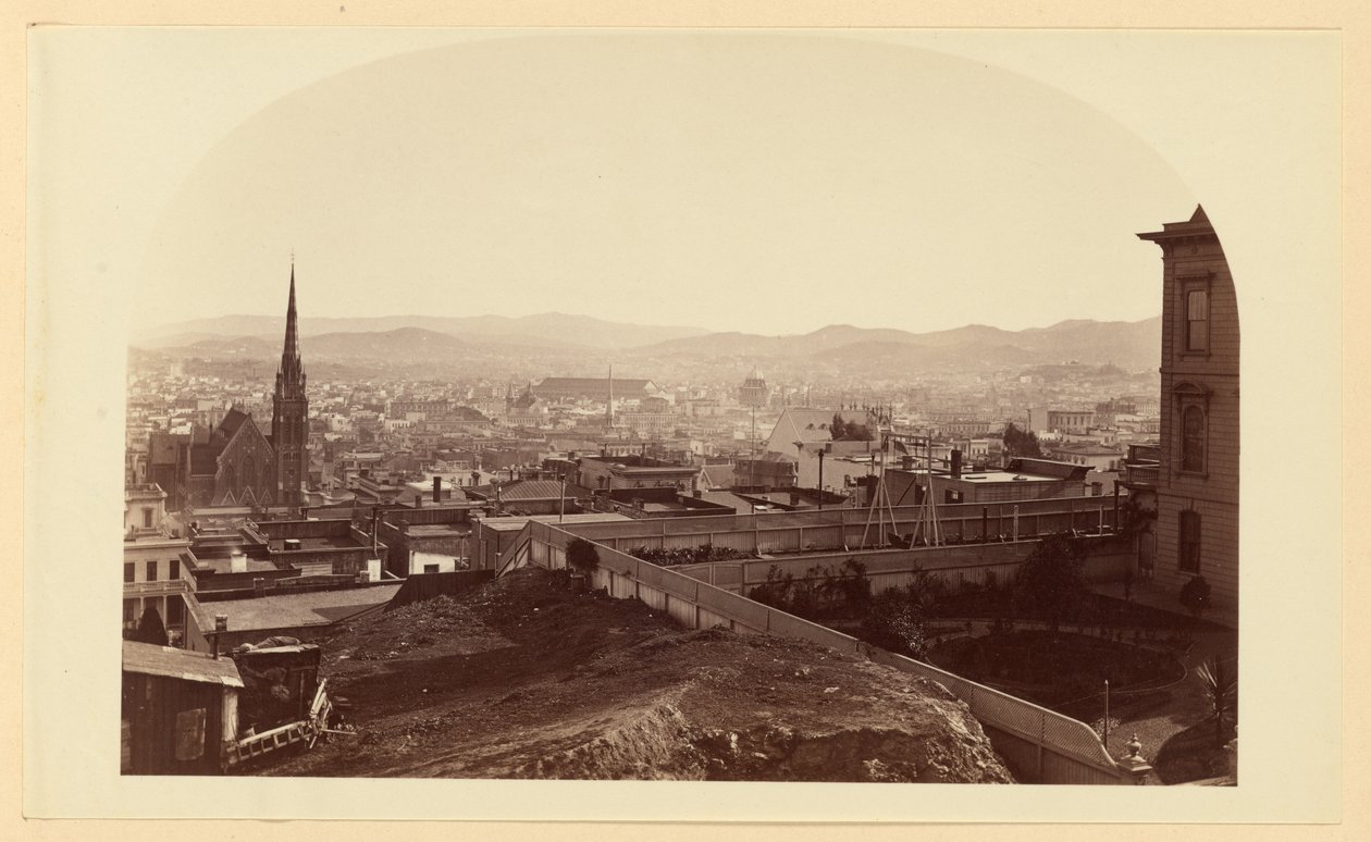 [Vue de la résidence de M. Crocker, Cal St. Hill, en regardant vers le sud-est]. - Carleton Watkins