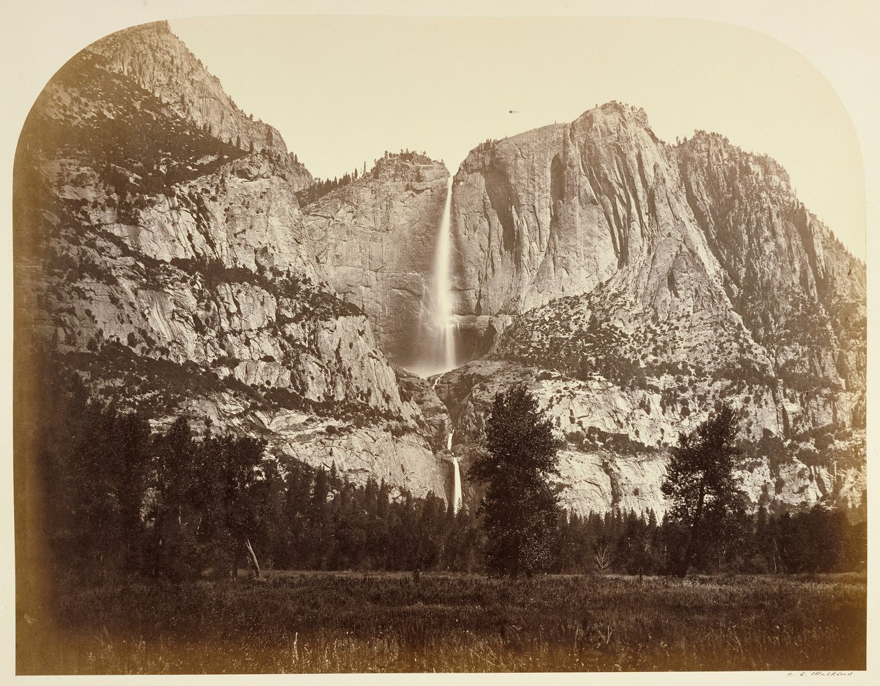 Chutes de Yosemite (vue de face), 2477 pieds. - Carleton Watkins