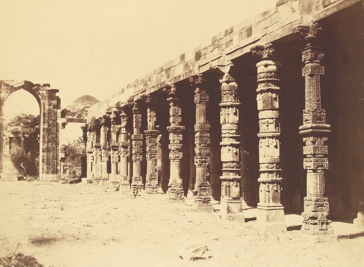 Intérieur du temple hindou à Kootub - Charles Moravia