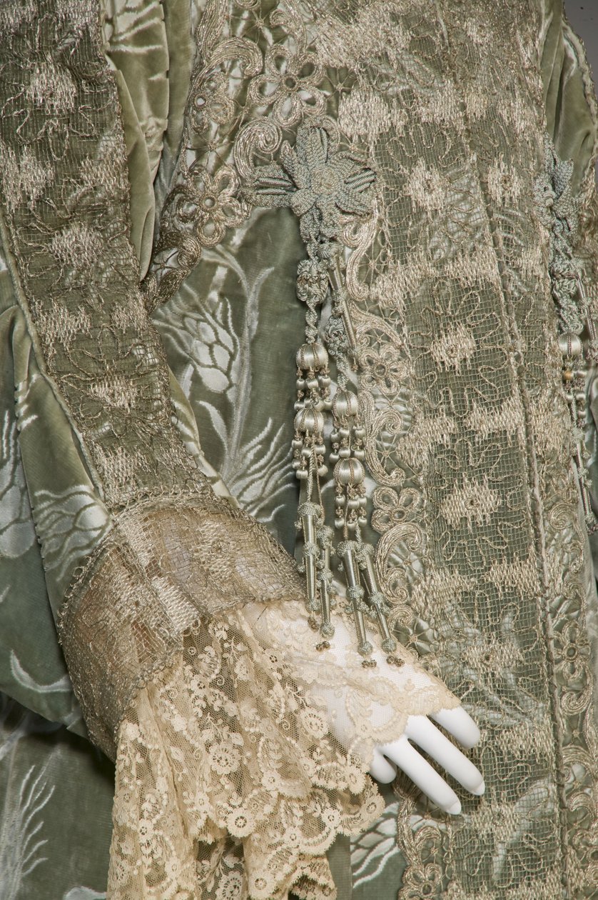 Manteau de soirée de Bertha Palmer, c.1902 (détail de la manche) - Charles Frederick Worth