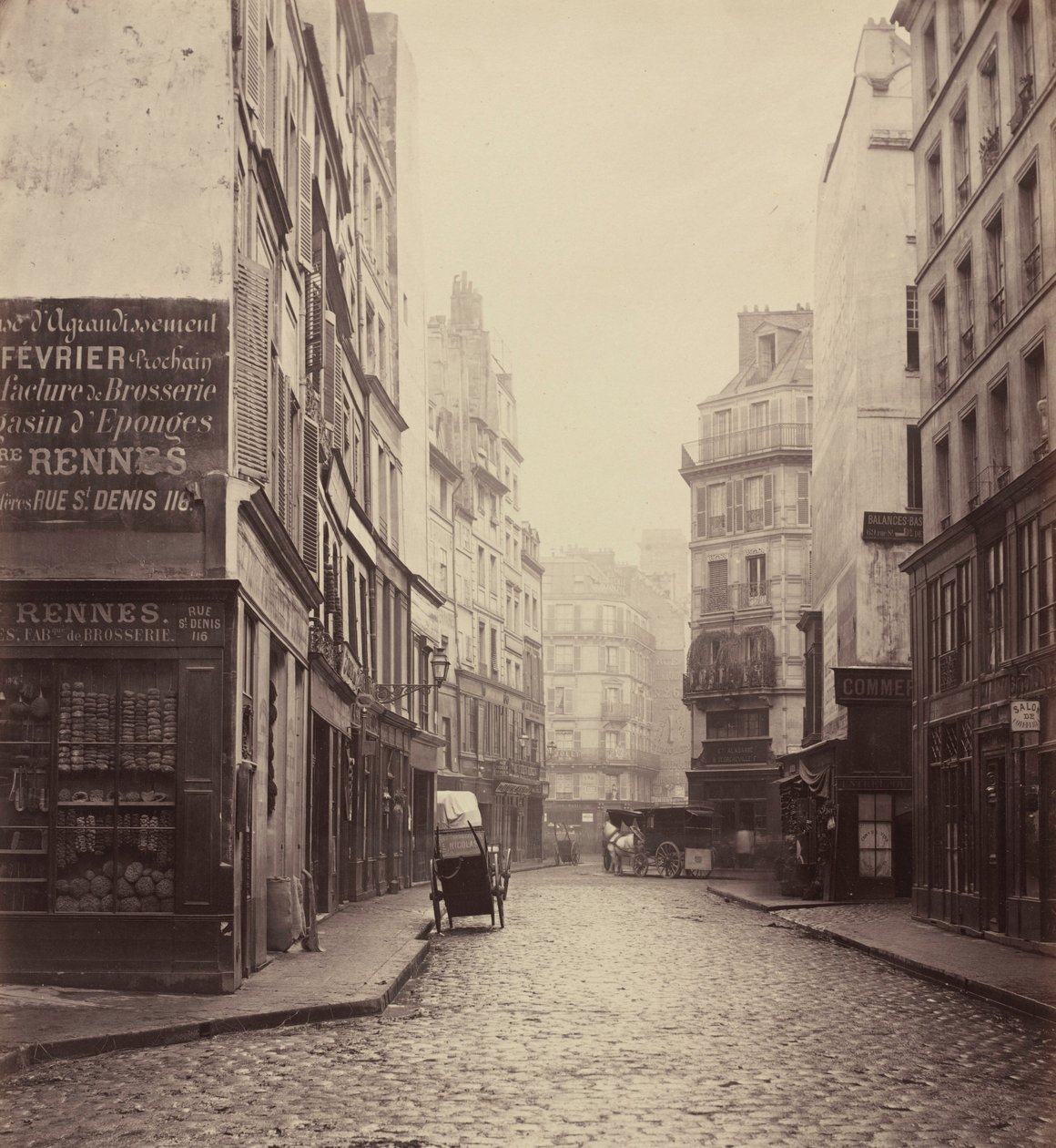 Rue des Lombards, depuis la rue des Lavandières Sainte-Opportune - Charles Marville