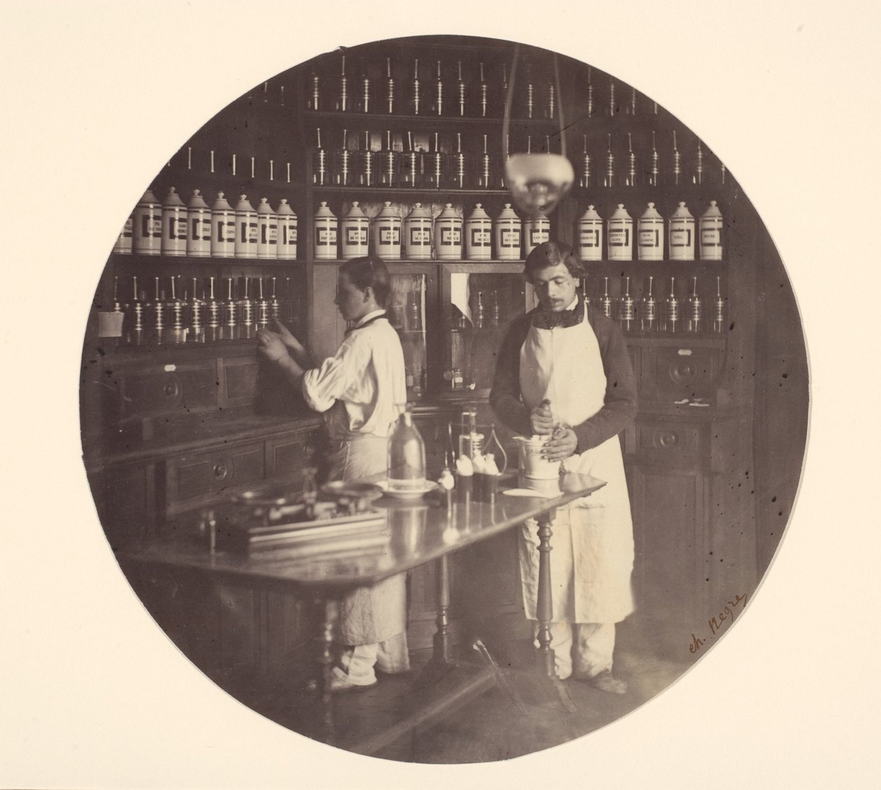Asile impérial de Vincennes, la pharmacie - Charles Nègre