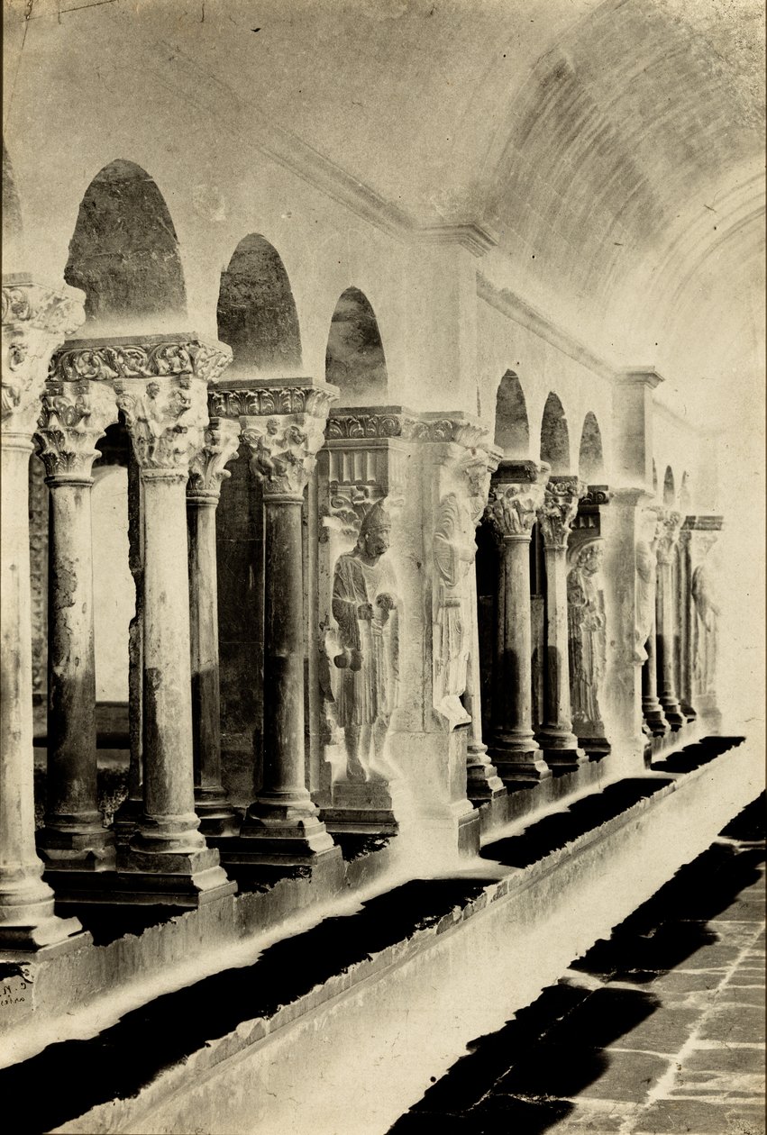 Intérieur du cloître de Saint-Trophime, Arles - Charles Nègre