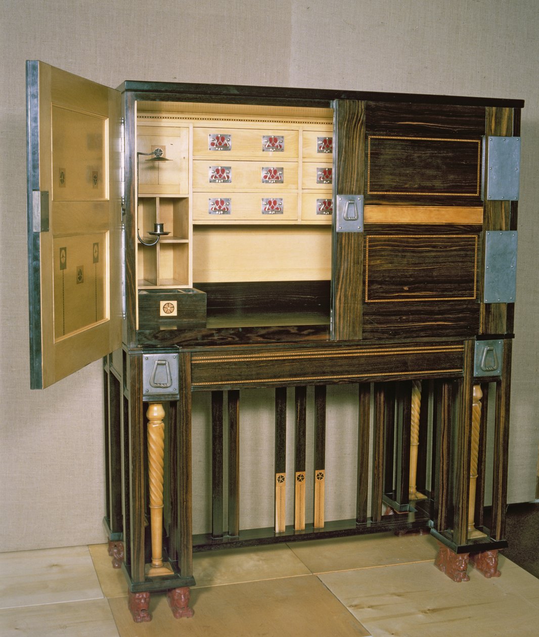 Cabinet d