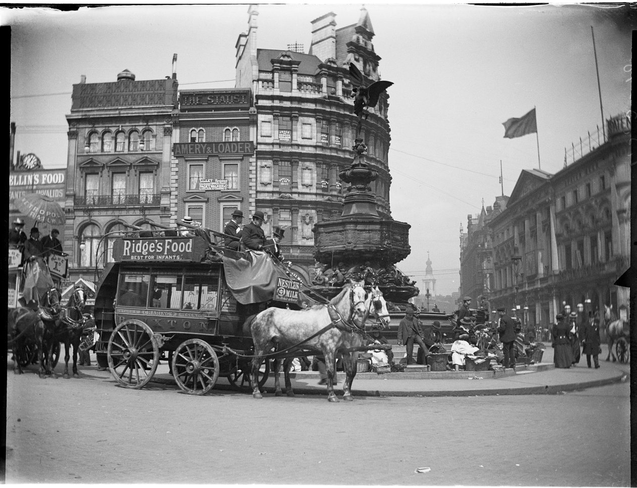 Fontaine commémorative de Shaftesbury, Piccadilly Circus, Westminster, Londres - Charles William Prickett