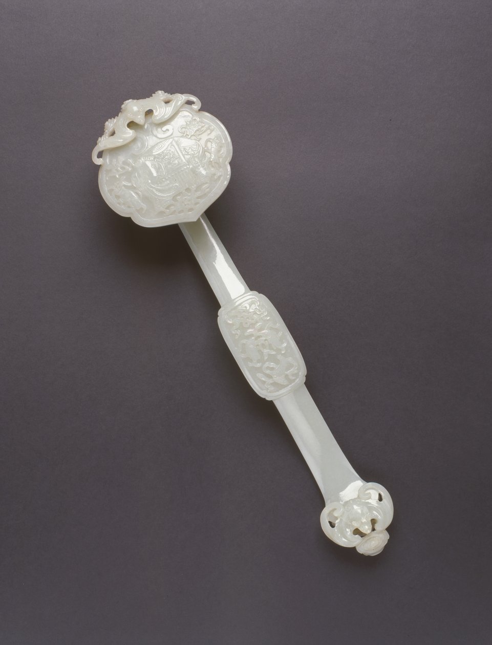Sceptre Ruyi (pierre céladon) - Chinese School