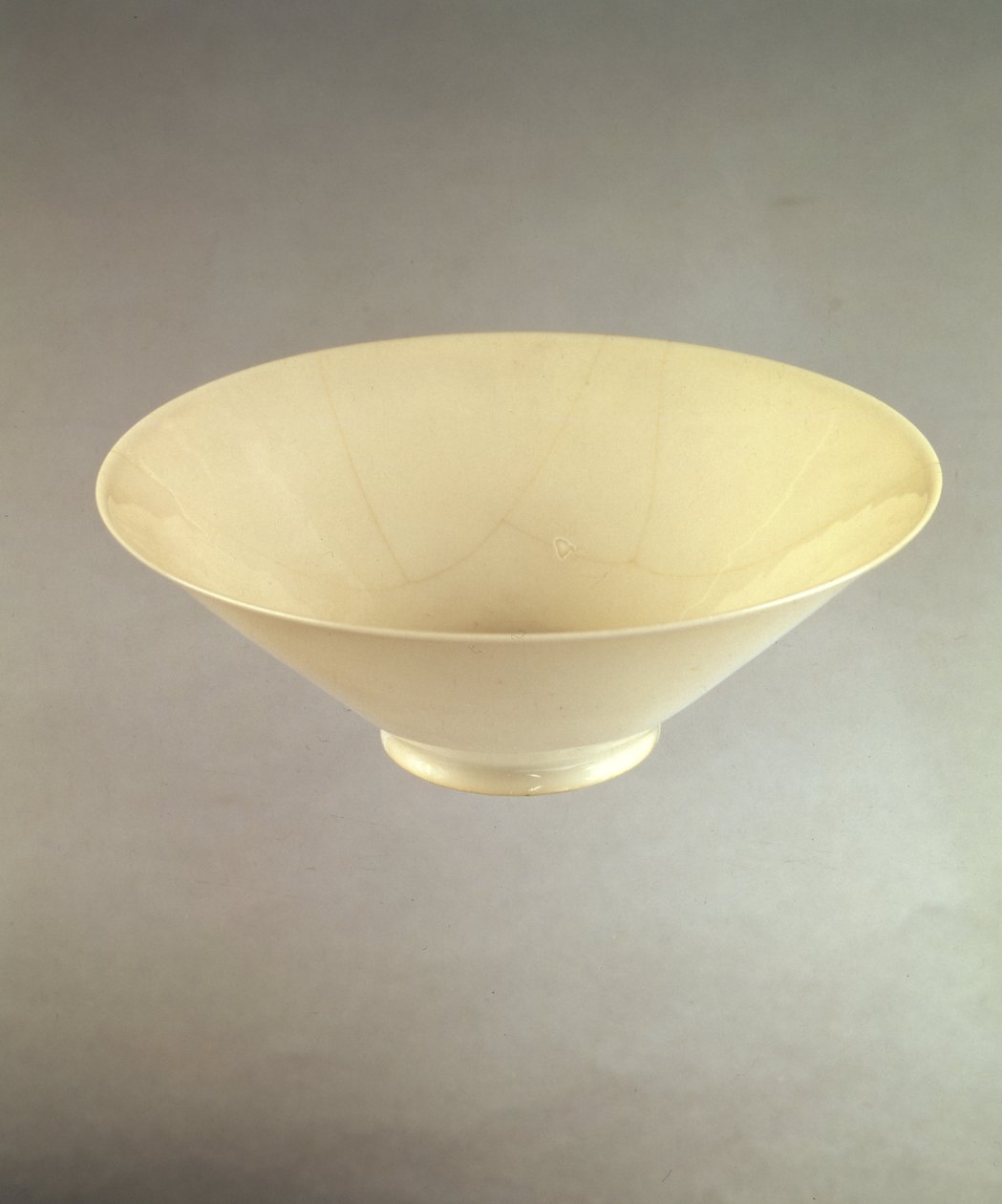 Coupe à vin Yung lo des fours de Ching-te-Chen, c.1403-25 - Chinese School Chinese School