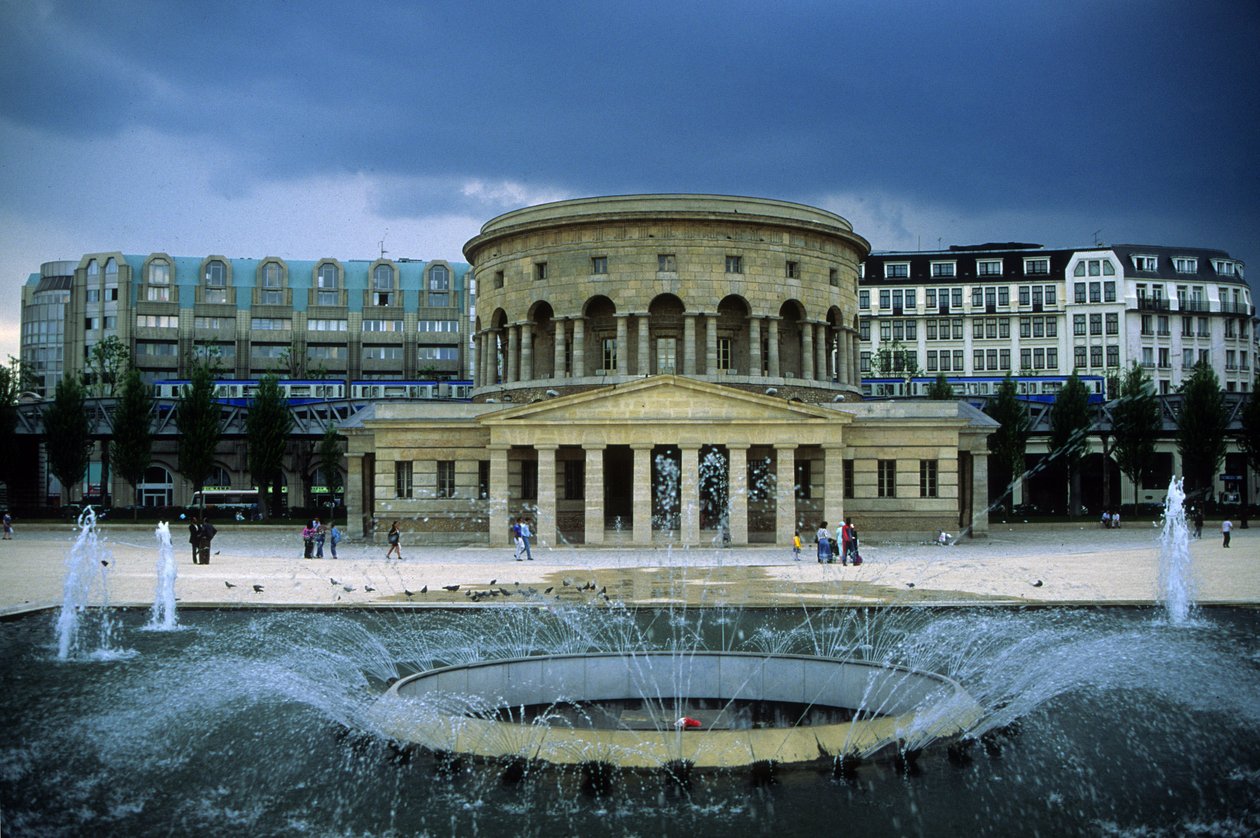 Architecture : vue de la Rotonde de la Villette (Rotonde Ledoux) (1784-1789) réalisée par l