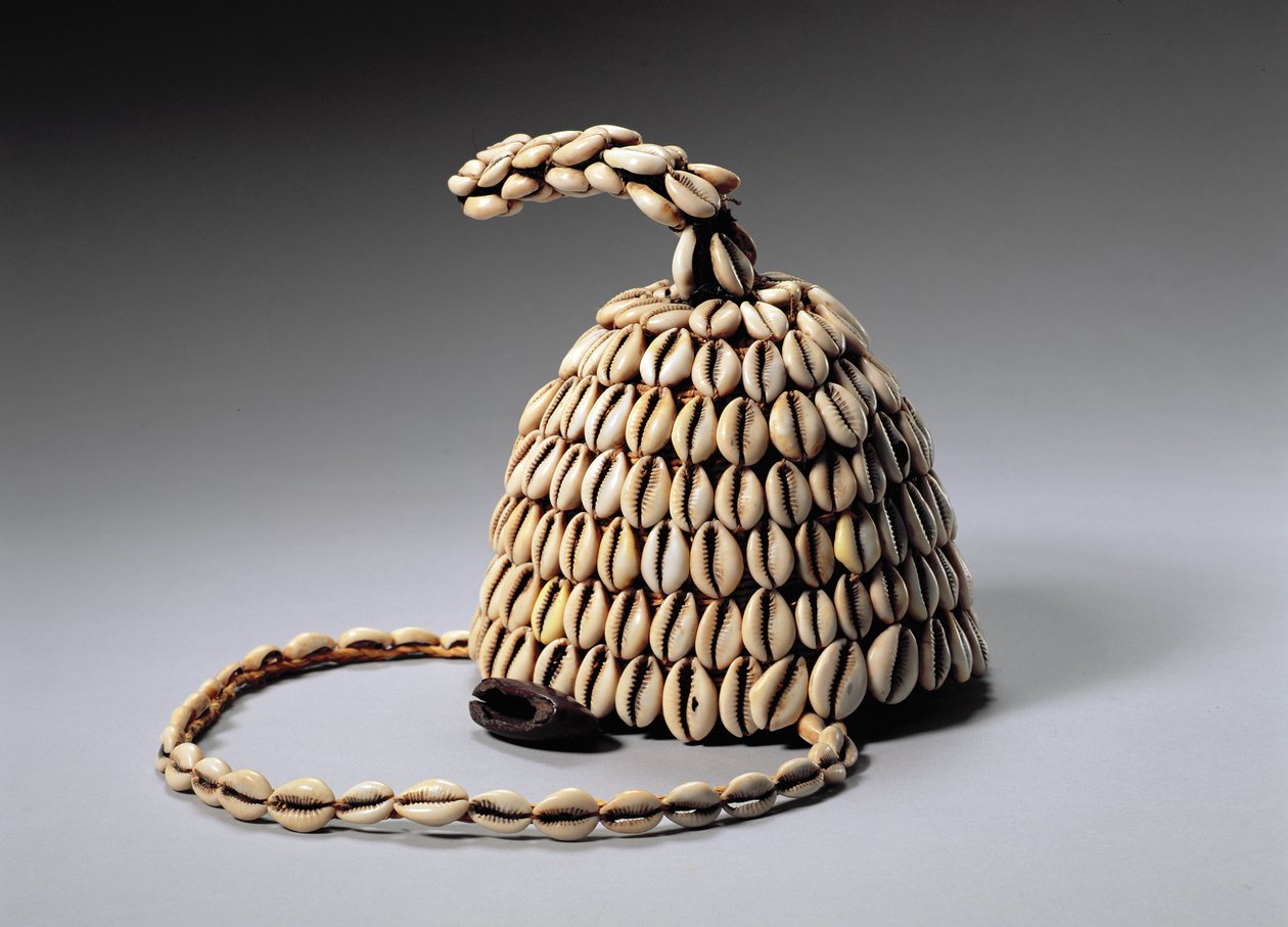 Chapeau (coquillages et os) - Congolese