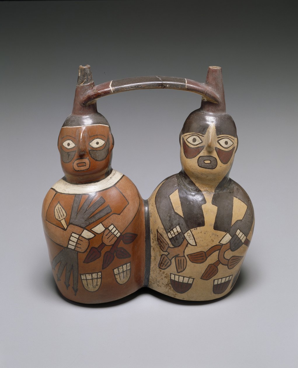 Vase à double bec et anse en forme de sangle : Deux figures, Nazca moyen, AD 100-150 - Culture Nazca